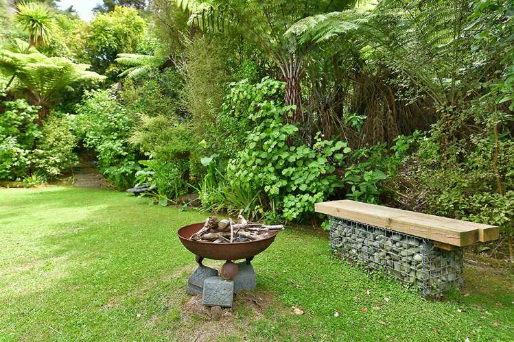 30 Cochrane Avenue Arkles Bay_14