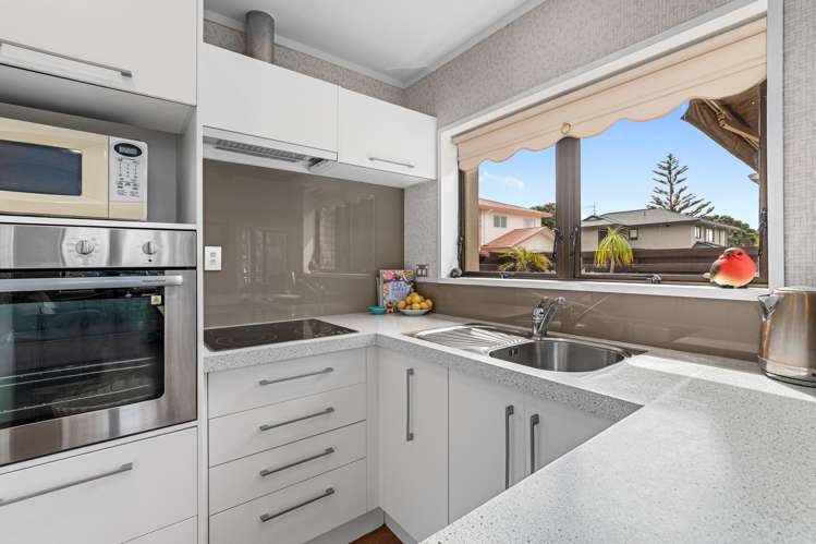 13A Solway Place Mount Maunganui_9