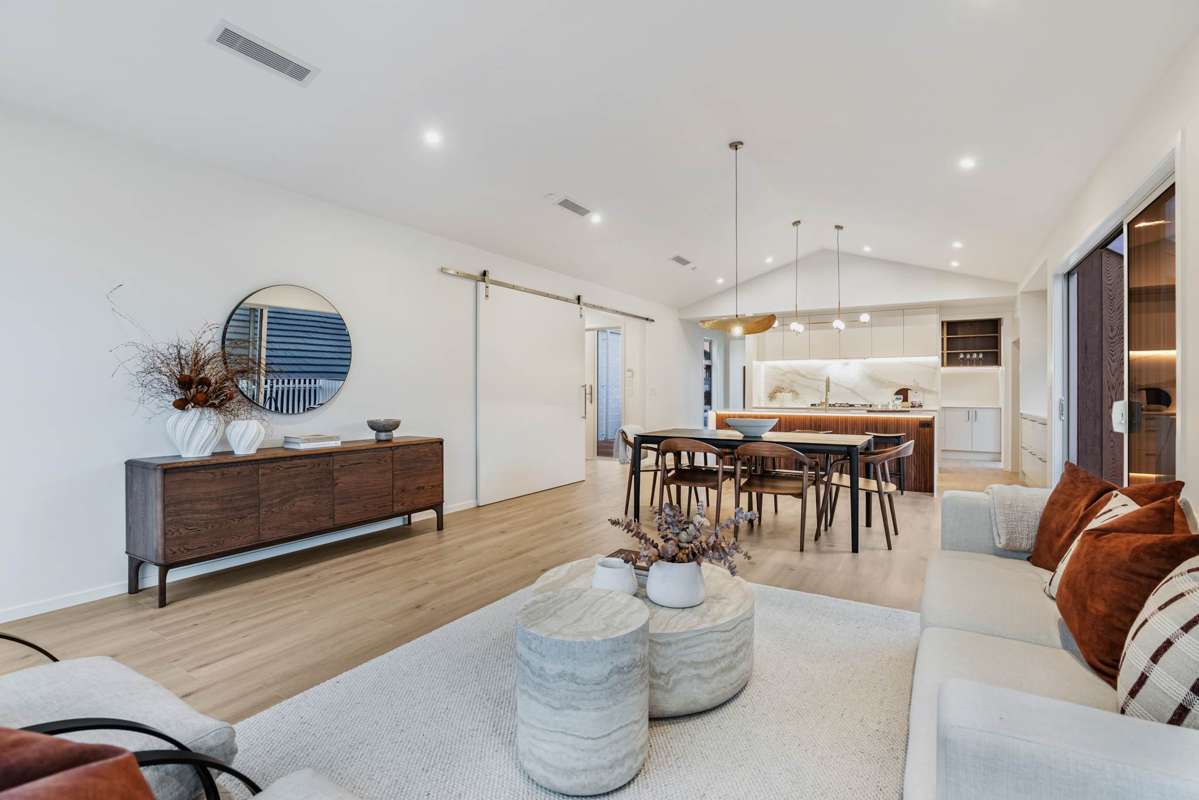 85 Parish Drive_5