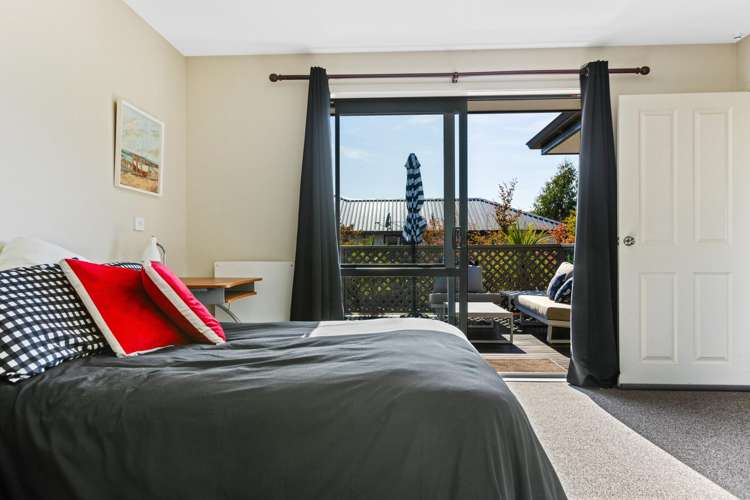 21 Frye Crescent Albert Town_15