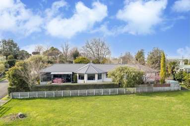 208 Porangahau Road_1