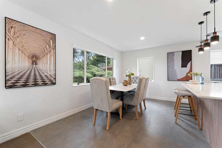 35 Frenz Drive Titirangi_10