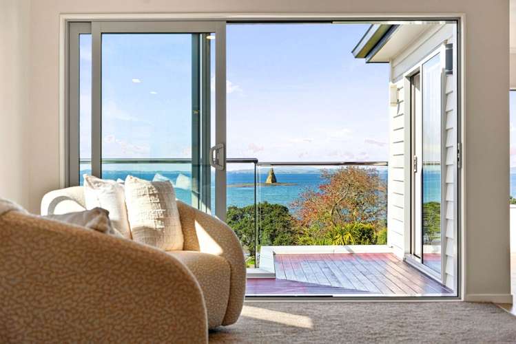 1053b Whangaparaoa Road Tindalls Beach_18