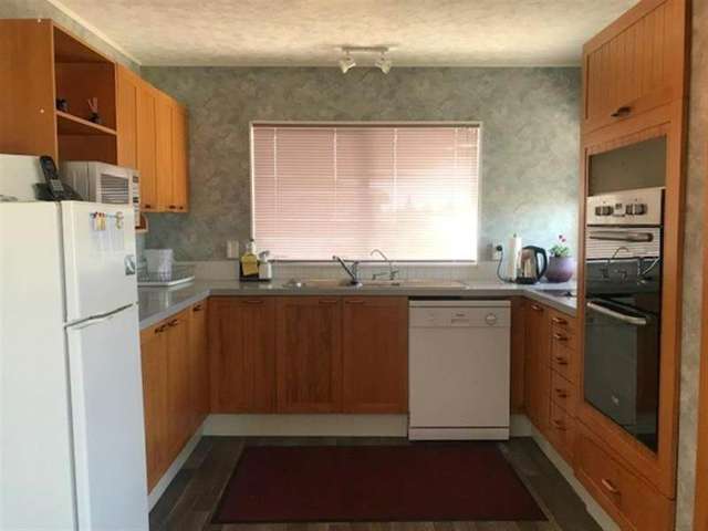 27 Petrel Place Massey_1