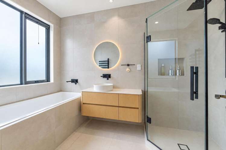 16 Ridgelea Road Long Bay_15