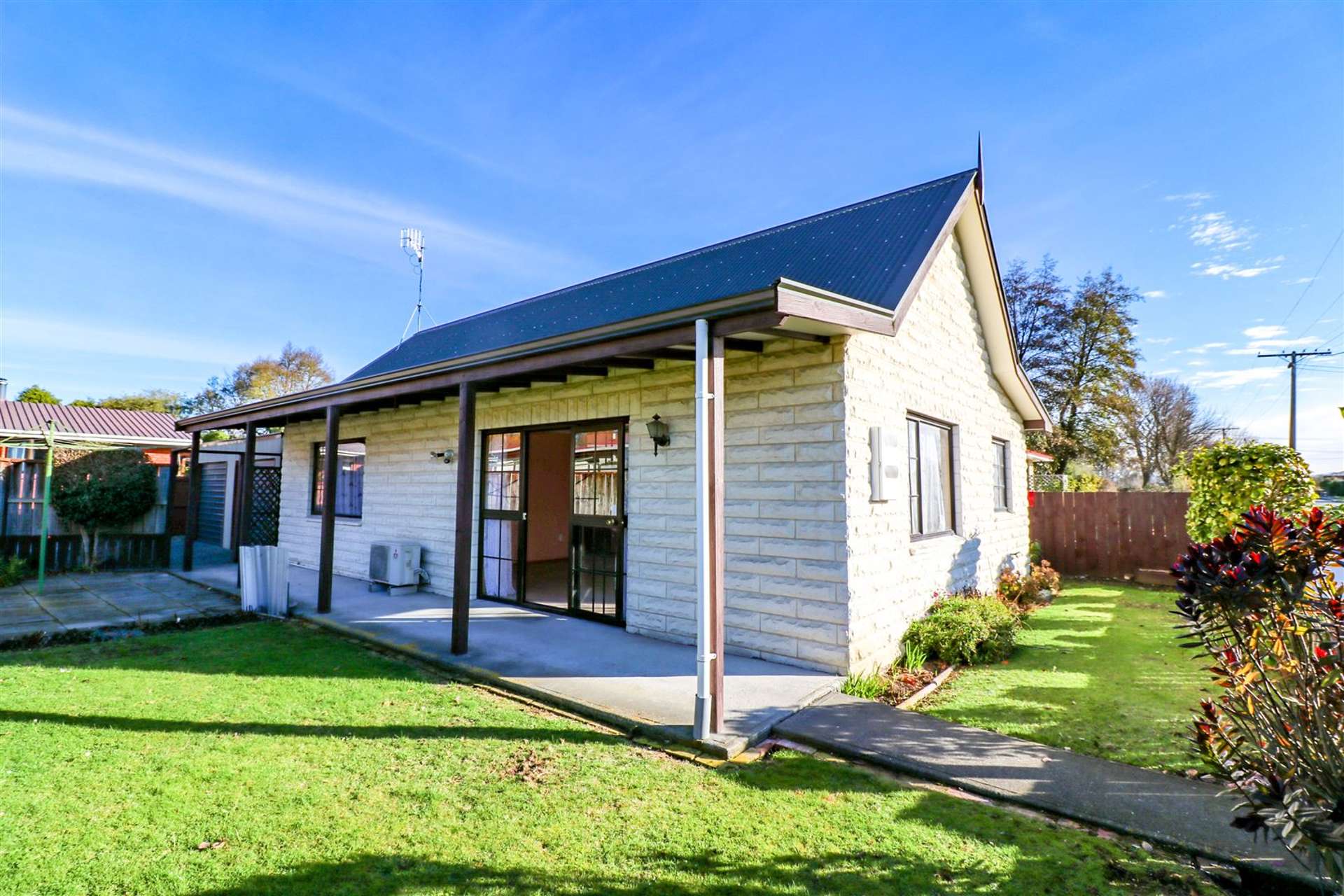 2/69 Rayner Street North Temuka_0