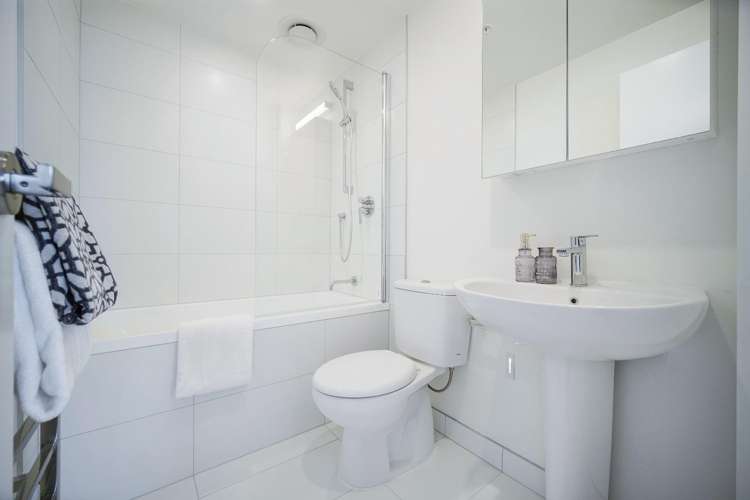 13B/100 Anzac Avenue 10015_11