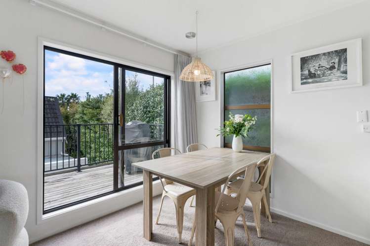 2/3 Whitby Crescent Mairangi Bay_10