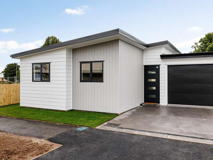 2/1 Williams Place_0