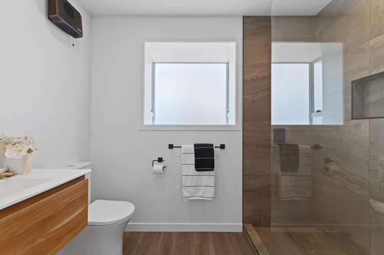 17 Roberts Road Hei Hei_10