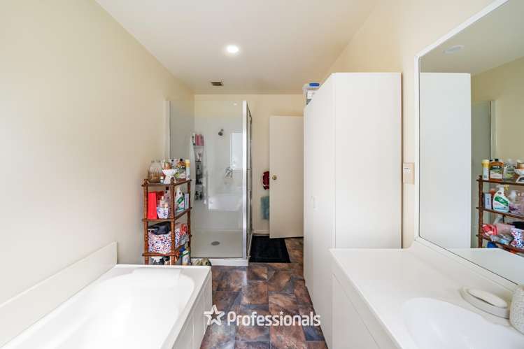 70 Redvers Drive Belmont_18