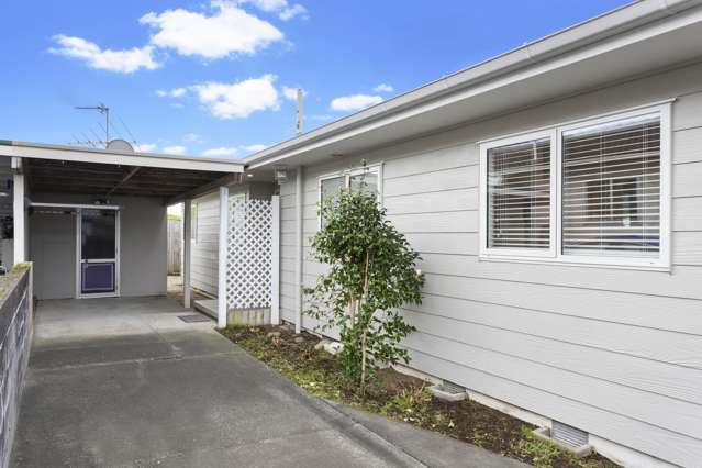 2/140a Hepburn Road Glendene_3