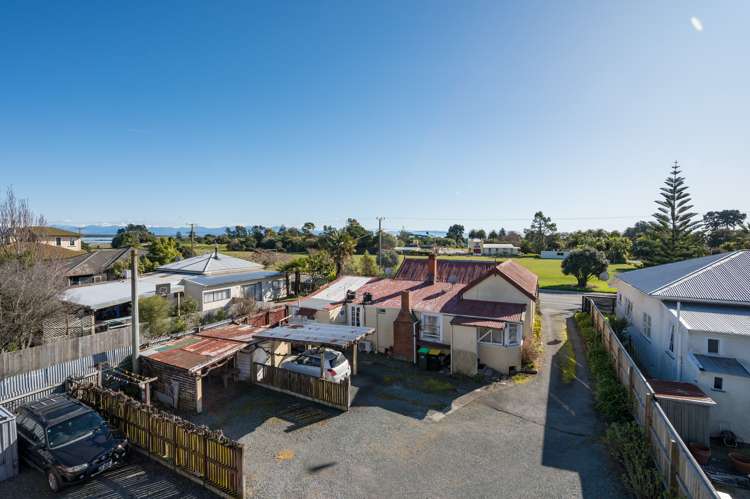 53 Beach Road Tahunanui_1