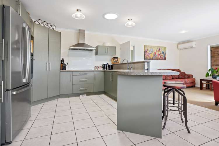 7 Mountain View Road Te Aroha_5