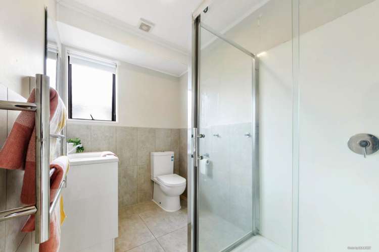 2/204 Waitemata Drive Ranui_11