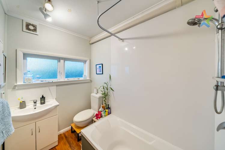 2/264 Muritai Road Eastbourne_12