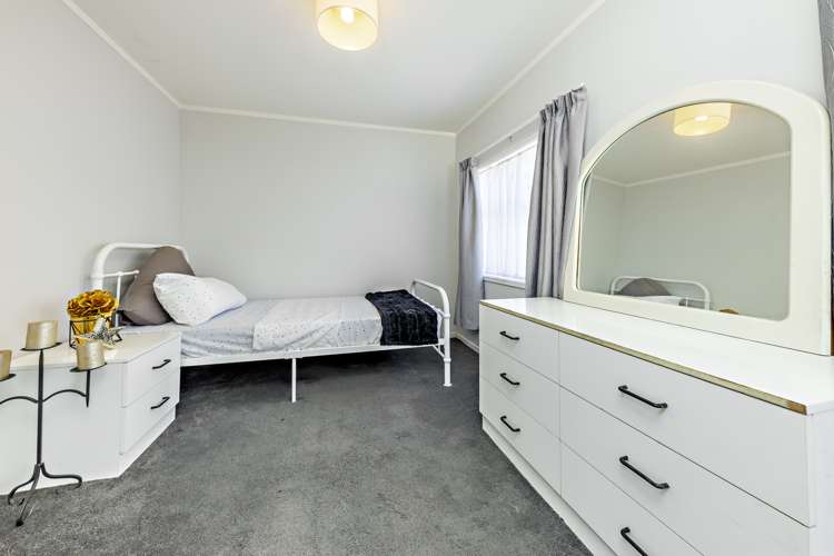 7 Phoenix Place Papatoetoe_14