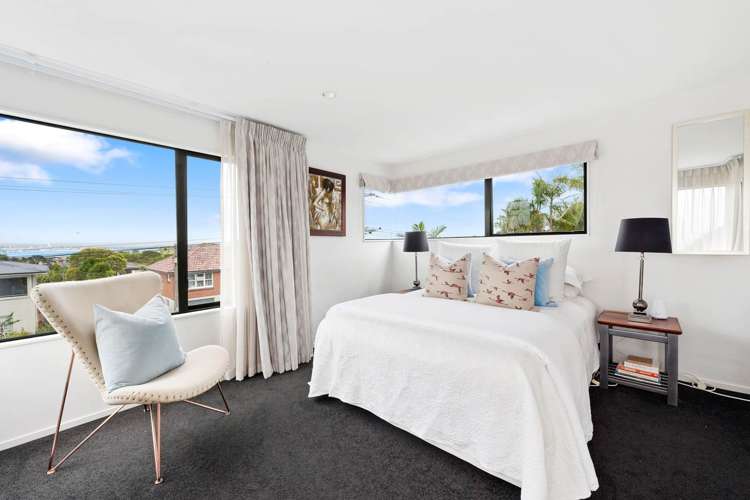 42 Merani Street Narrow Neck_14