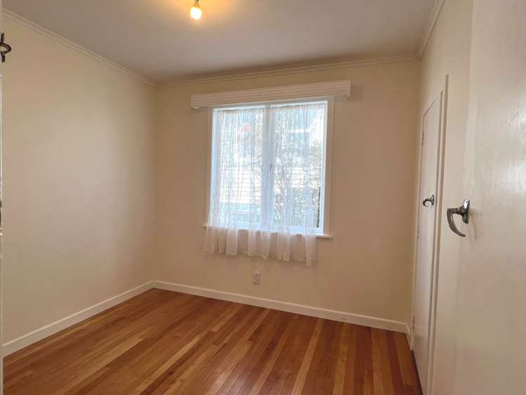 14 Sylvan Crescent Te Atatu South_6