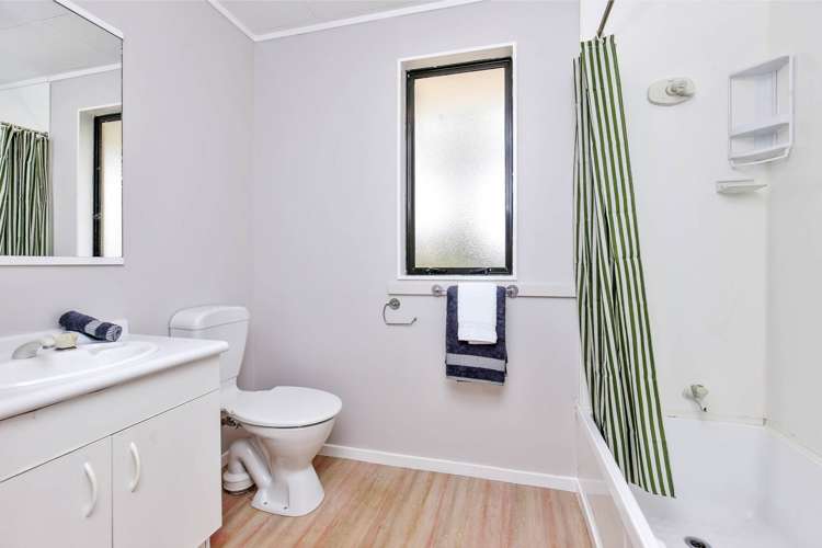 28b Longburn Road Henderson_7