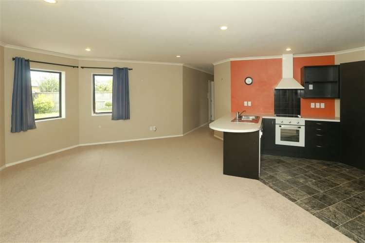 8 Holly Place Rototuna North_10