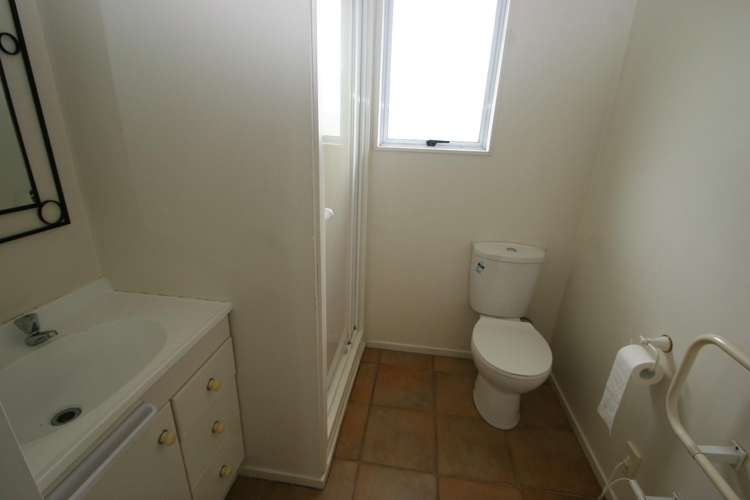 2/152 Sunset Road Unsworth Heights_6