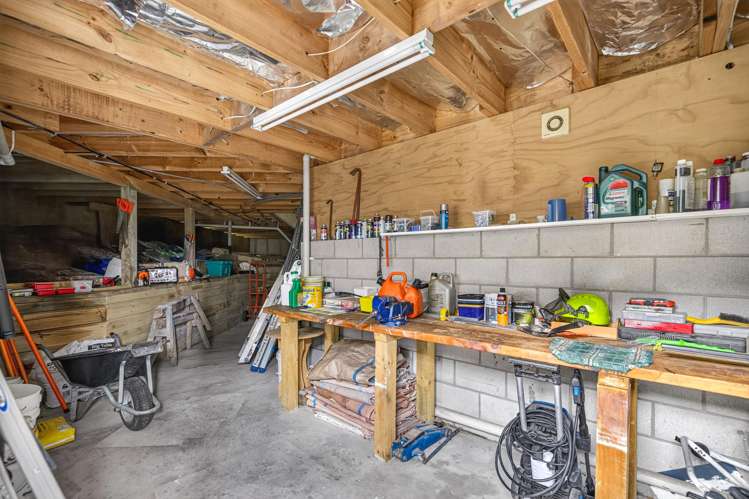 3 Julies Way Rangatira Park_29