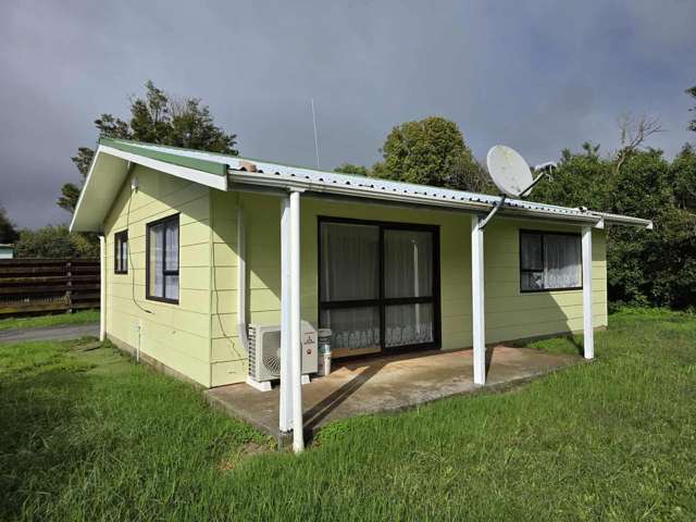 Hot Pick! Sunny, Bright & Priced to Move!