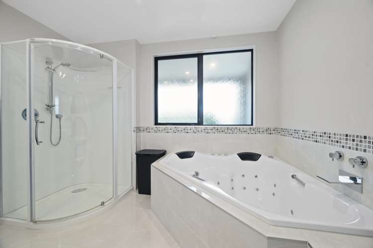 2 Botanical Heights Drive Waipahihi_14