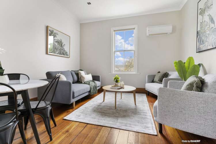 17 Douglas Street Mount Cook_2