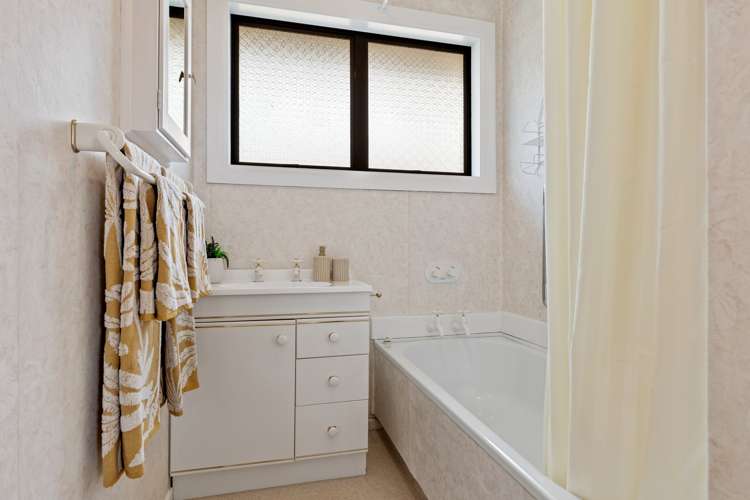 9 Doyle Place Avondale_17