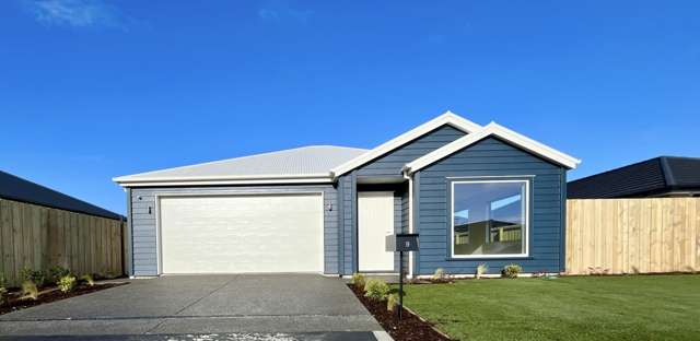 Brand new 4 bedroom home in Rolleston