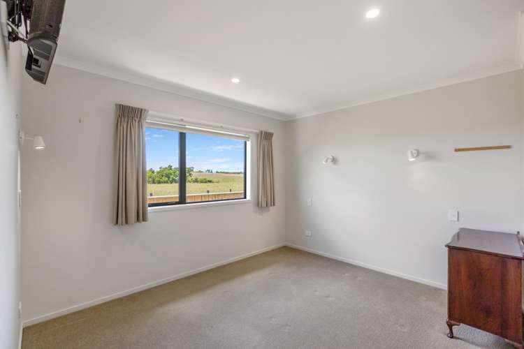 18 King Street Waitara_19