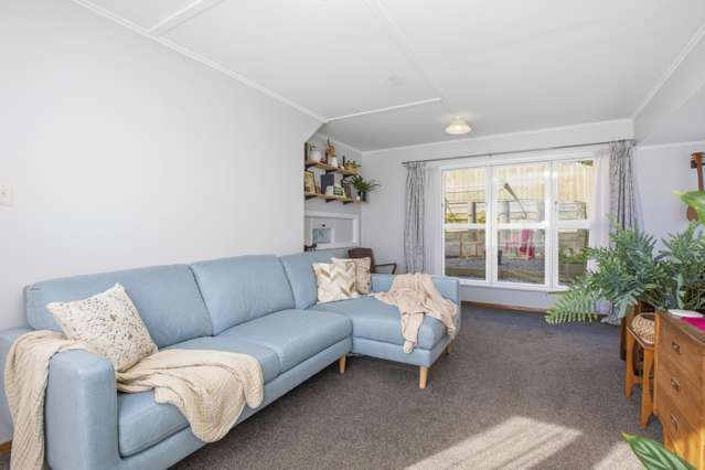 8A - 8B Devon Place Cannons Creek_4