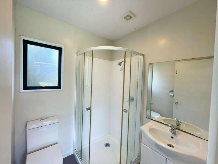 18A Renfrew St Upper Riccarton_16