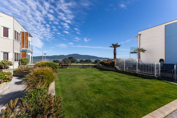 10/4 Seaview Road Paraparaumu Beach_24