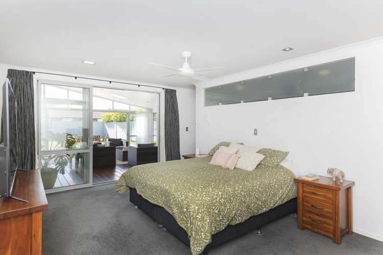 2 Fisher Place Lytton West_10