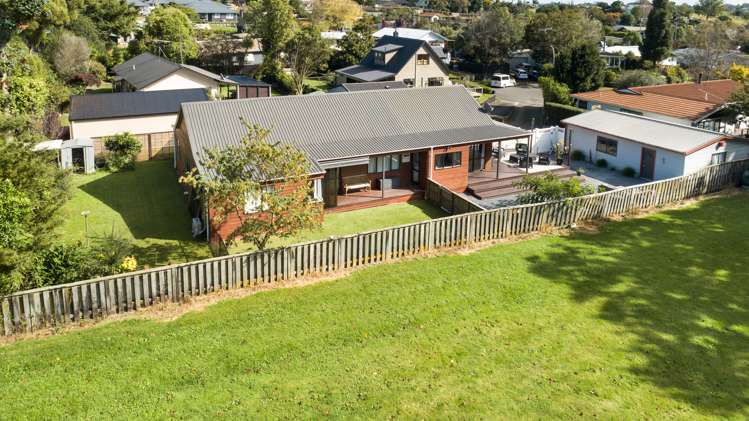 8 Eliot Place Leamington_25