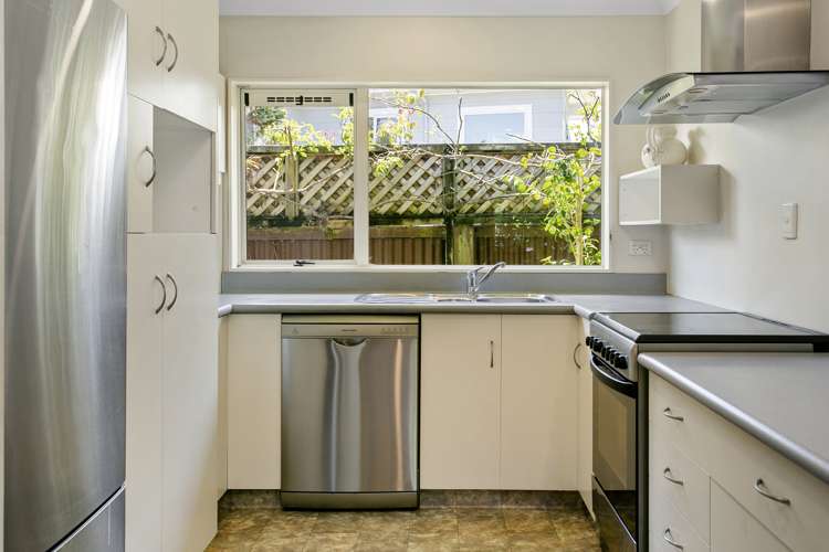 49 Mere Road Taupo_9