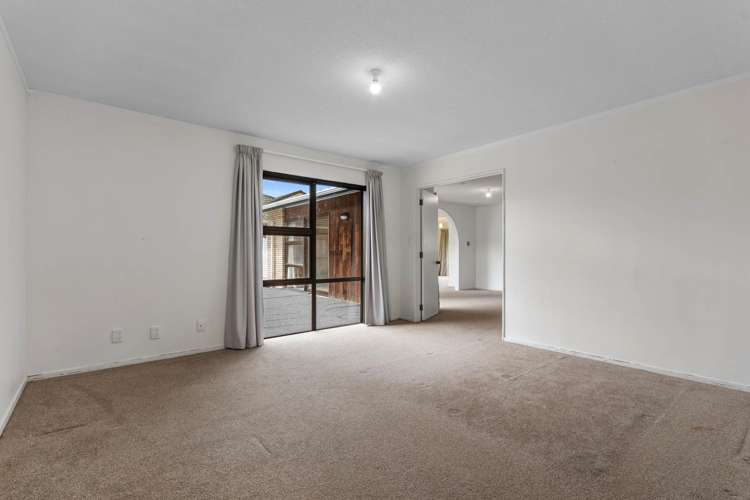 226 Fairway Drive Te Kamo_15