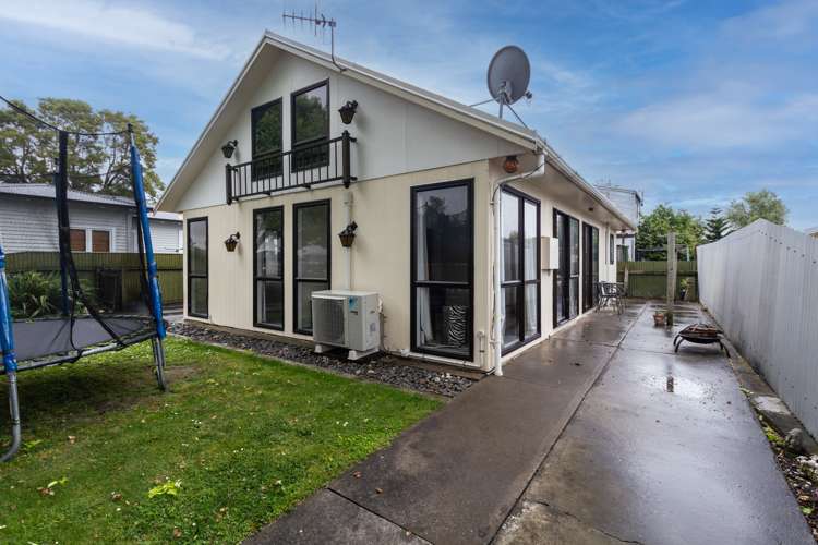 100 Sylvan Road Parkvale_11