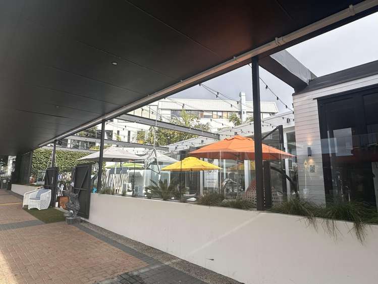 Shop 5/138 Hurstmere Road Takapuna_4