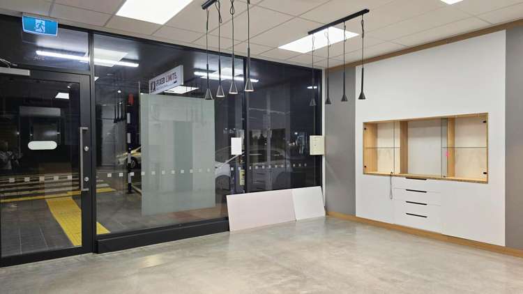 Shop 2/136 Willow Street Tauranga Central_5