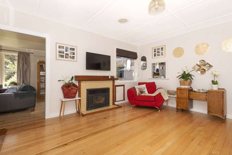 39 Lloyd George Road Wainui_8