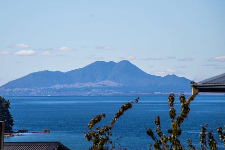 2 Ngati Parekaawa Drive Kuratau_9