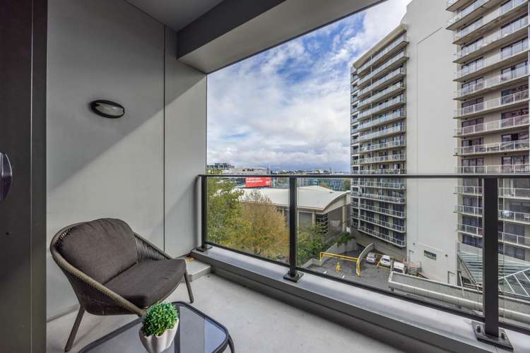 5B/18 Hobson Street Auckland Central_11