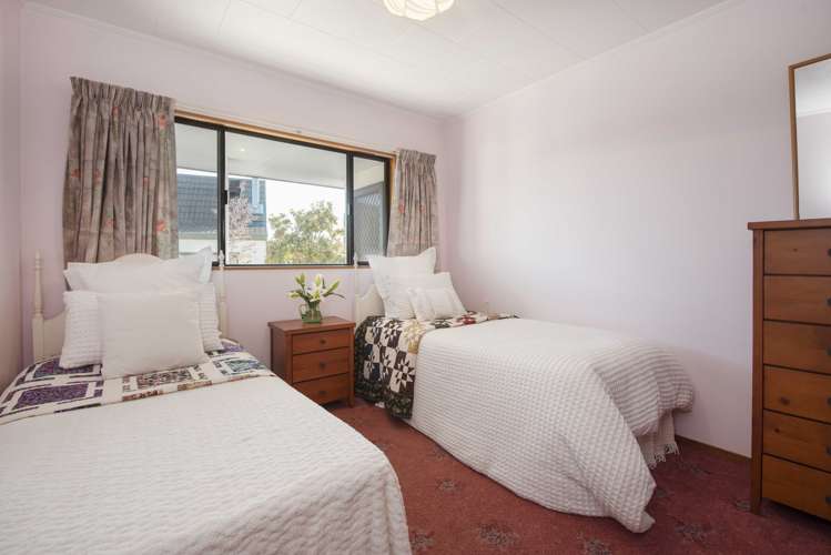 29 Farnham Drive Richmond_8