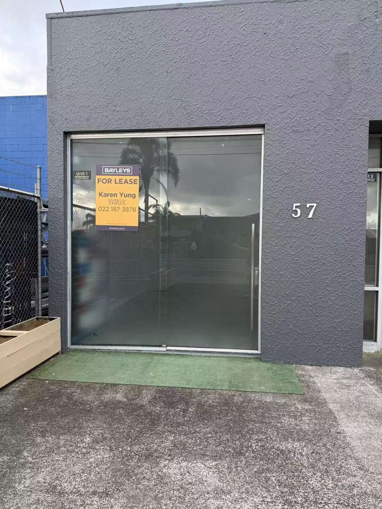 1 and 2/57 Carr Road Mt Roskill_14