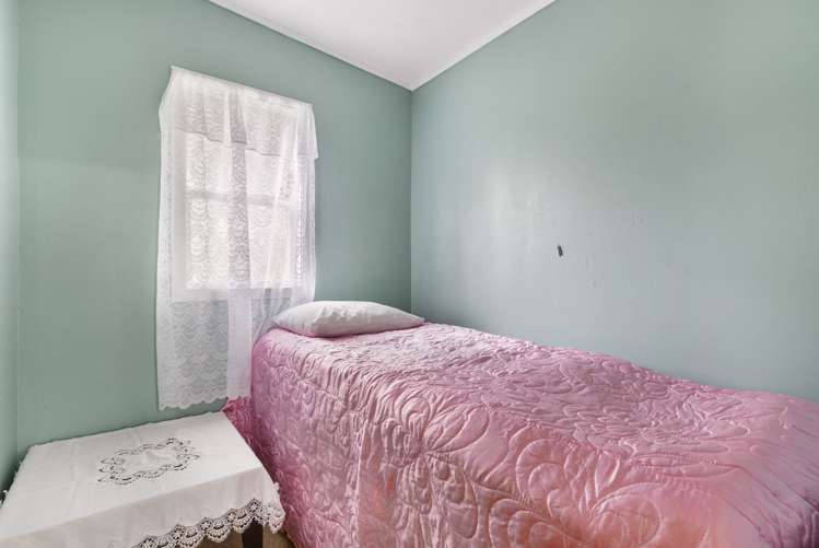 1/32 Tennessee Avenue Mangere East_13