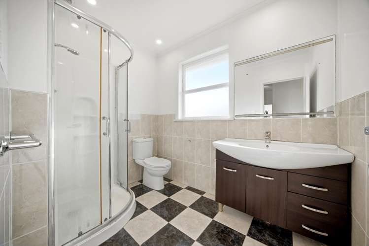 6 Crystal Avenue Glendene_17